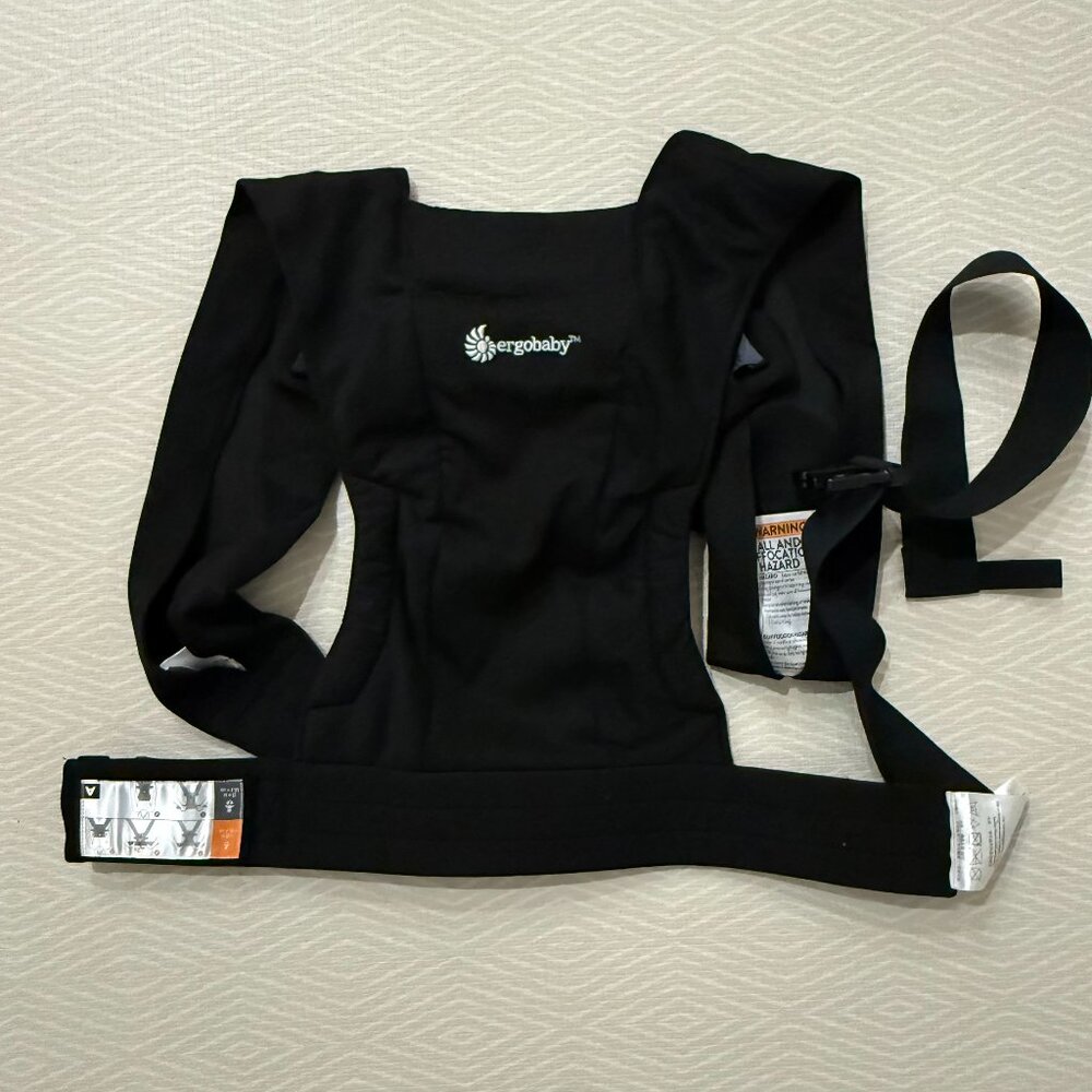 Ergobaby Embrace Carrier in Black